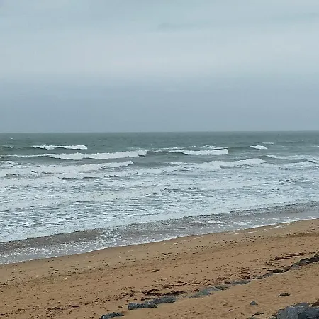 Bord De Mer, 6 Places, à 250 M, Dune, Parking Gratuit, Rez De Chaussée Surélevé *