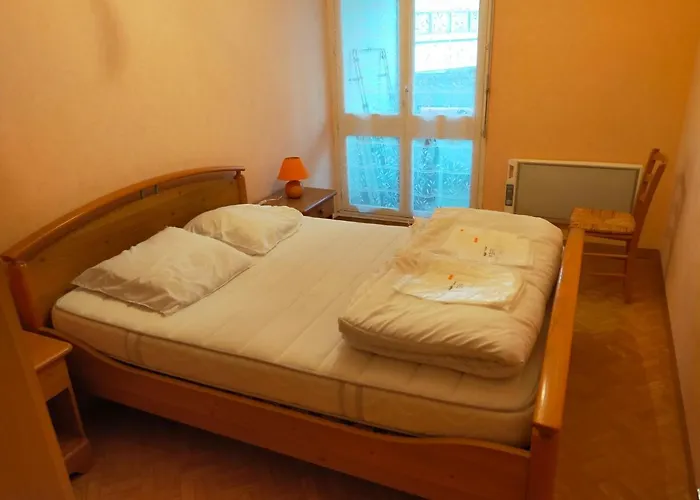 Bord De 6 Places Appartement *